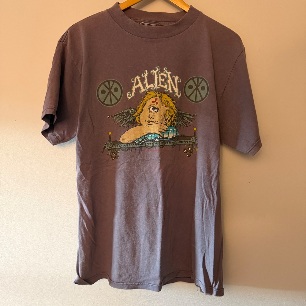 Vintage Alien T Shirt Skate Tee Large Faded Purple Made in USA 90s Cherub